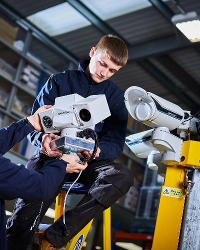 WCCTV Apprentices at Work - Tall Thumb